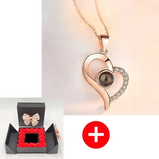 Artificial Rose Flower Gift Box mit Kette (verschiedene Designs)