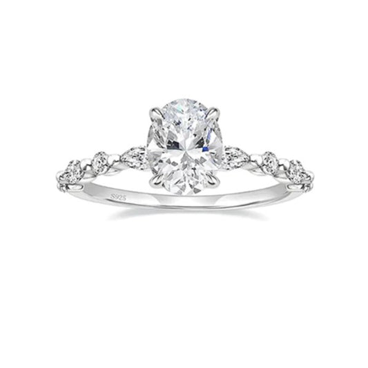 925er Silber Four Claw Zircon Design Ring